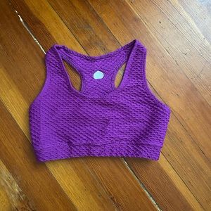 Croco Top Uva OSFM
Lightly worn, Hand wash, Hang dry